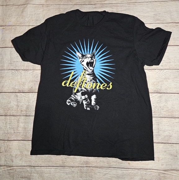 Deftones Band 2025 North American Tour Graphic Concert Tee Shirt - Picture 1 of 5